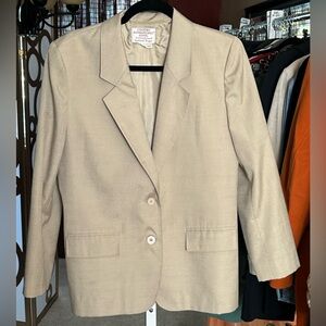 Vintage Pendleton Blazer — Effortless, Elegant, Iconic